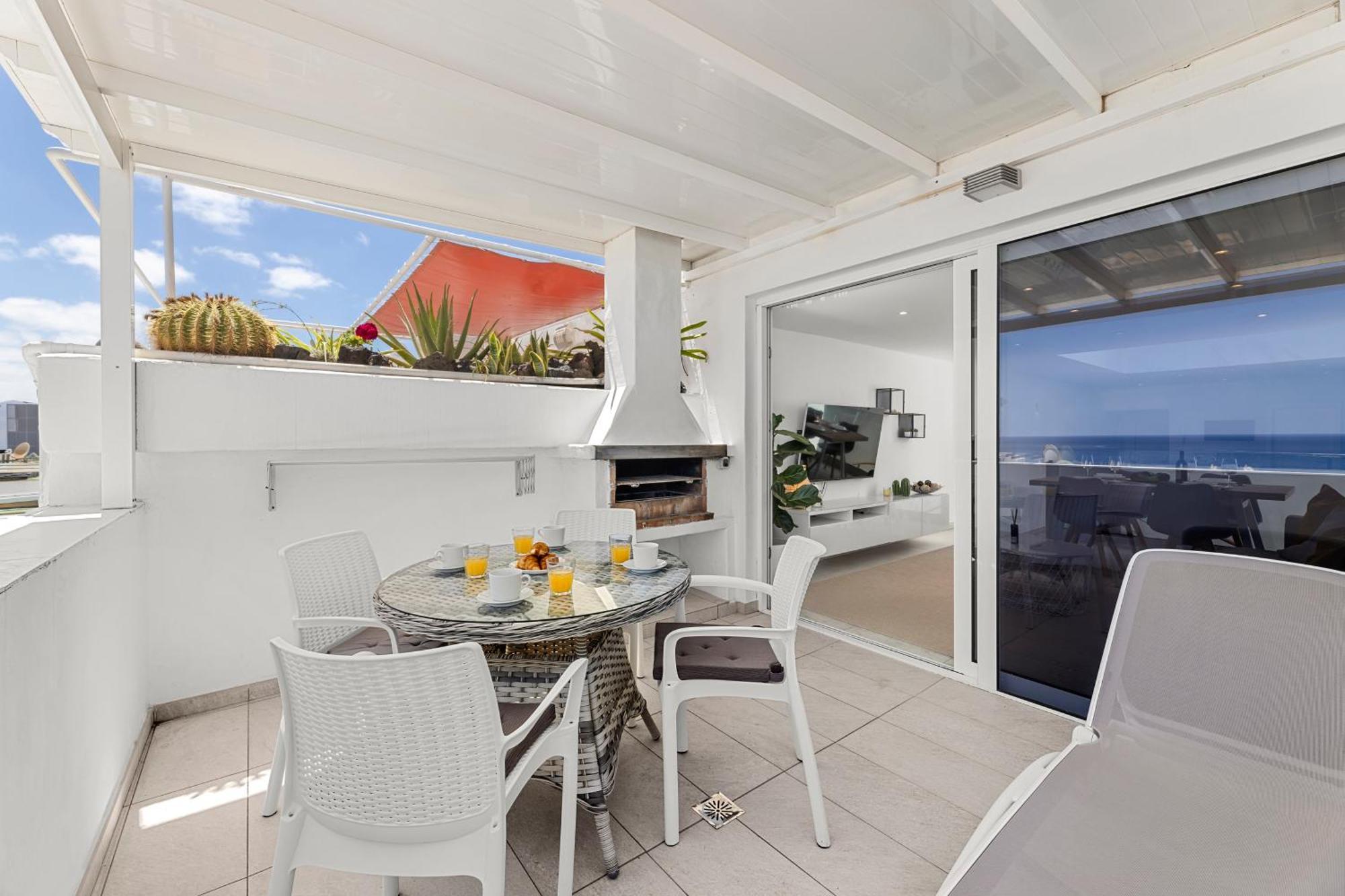 Stunning 2 Bedroom Duplex Close To Main Beach With Seaviews Puerto del Carmen  Exterior foto