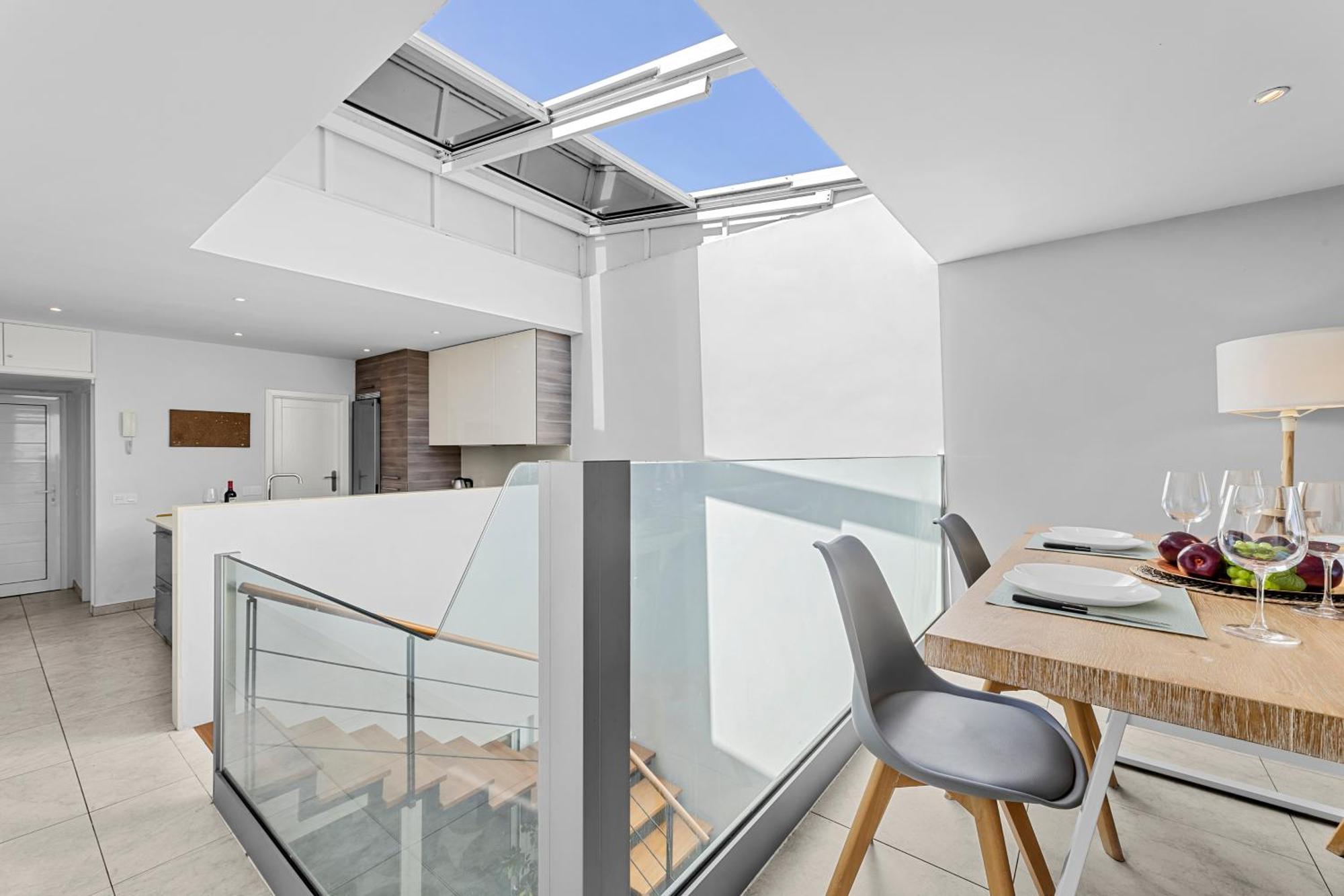 Stunning 2 Bedroom Duplex Close To Main Beach With Seaviews Puerto del Carmen  Exterior foto