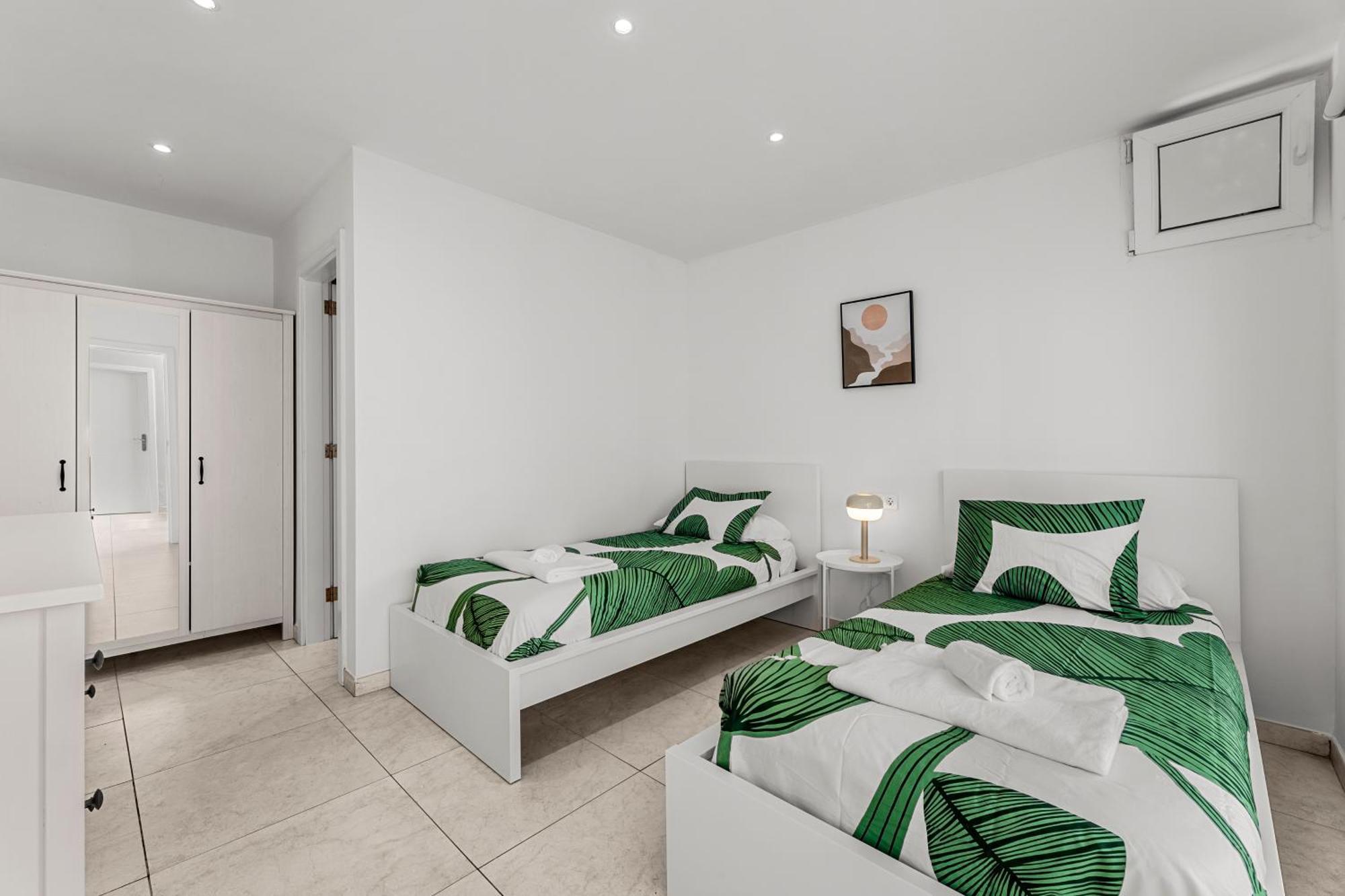 Stunning 2 Bedroom Duplex Close To Main Beach With Seaviews Puerto del Carmen  Exterior foto