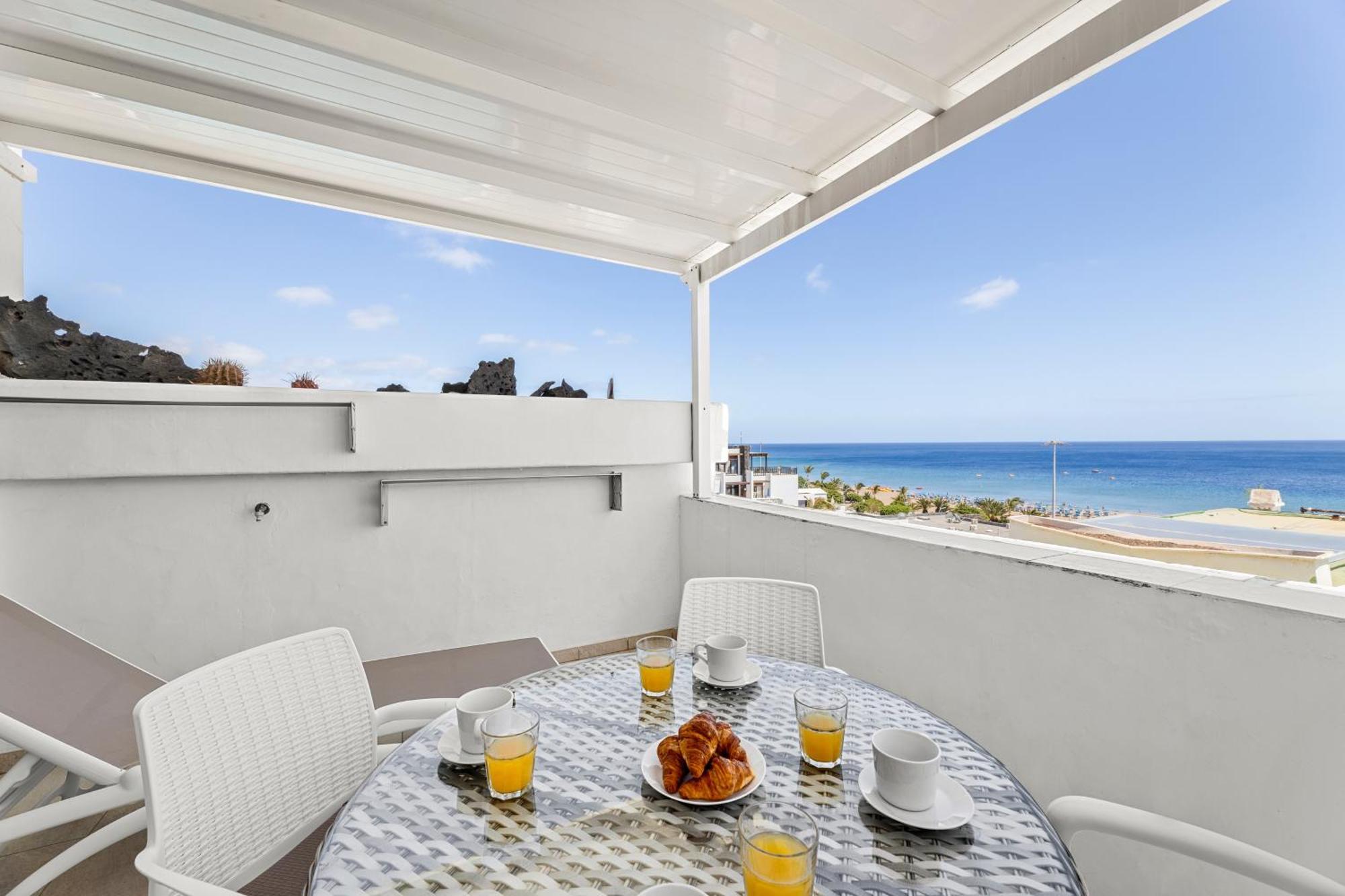 Stunning 2 Bedroom Duplex Close To Main Beach With Seaviews Puerto del Carmen  Exterior foto